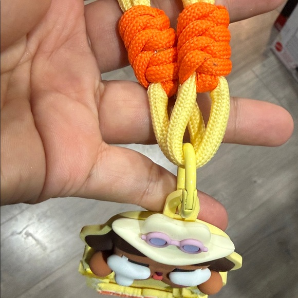 CRYBABY SHINY SHINY Series Card Holder by POP MART - Shinny Cowboy - Picture 7 of 9